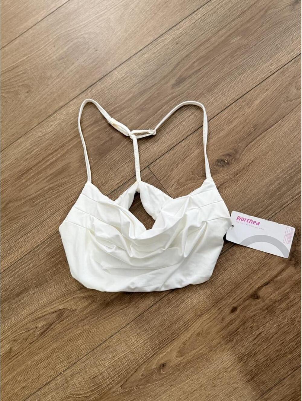Marthea white crop top with adjustable straps #cropped #adjustable